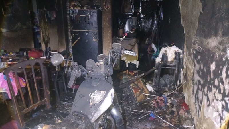 Oportuna intervención de bomberos salvó a una familia en Godoy Cruz